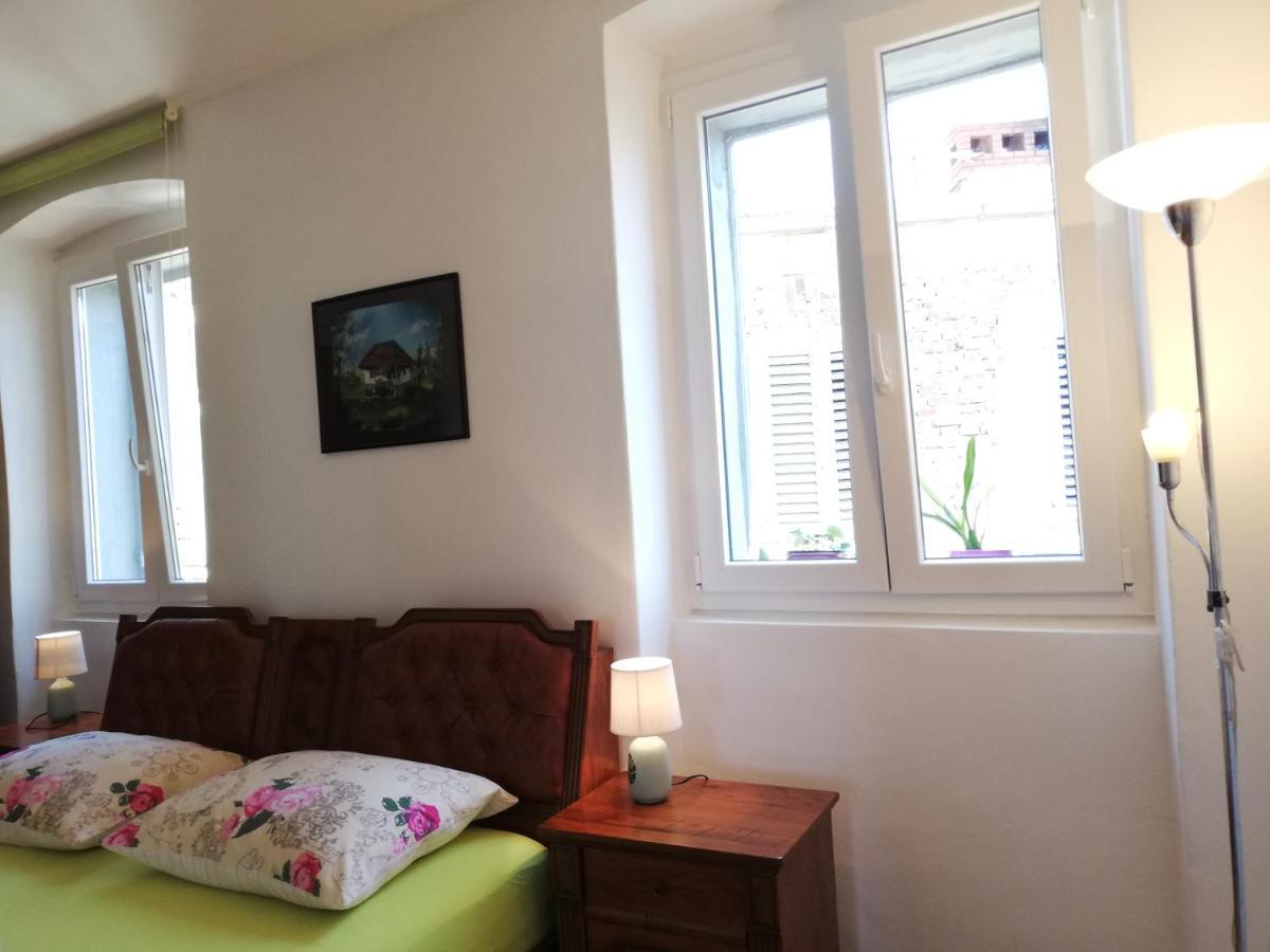 Apartment R&M Pula Eksteriør billede